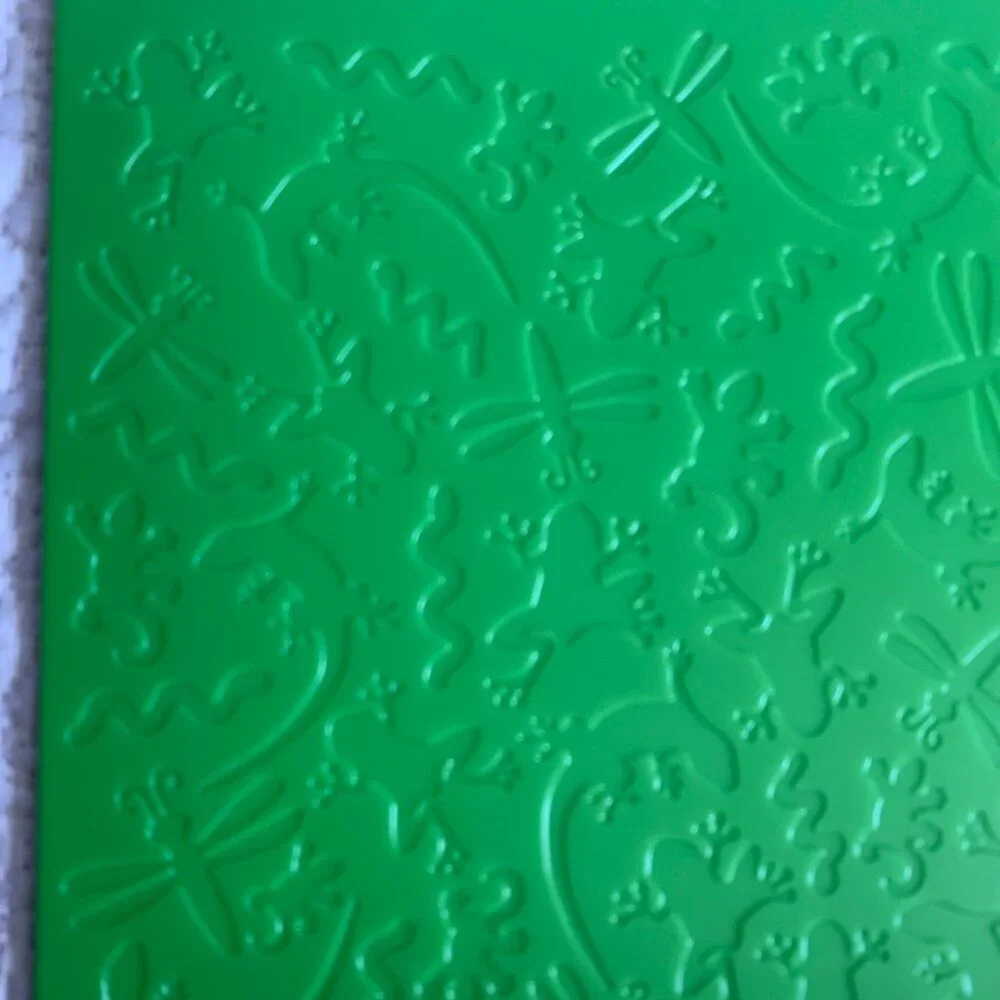 Scrapbooking Fiskars Critters & Leather Embossing Plate 6x7